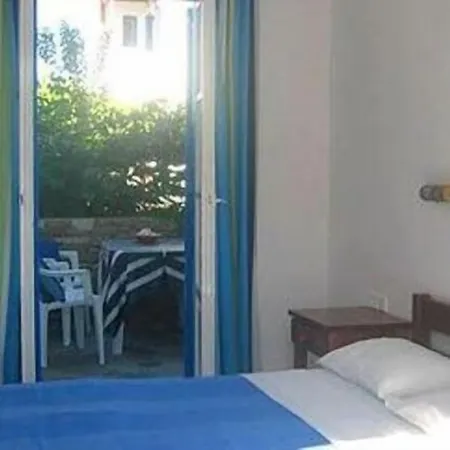 Galanis Place 3* 安迪帕罗斯岛