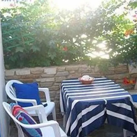 招待所 Galanis Place