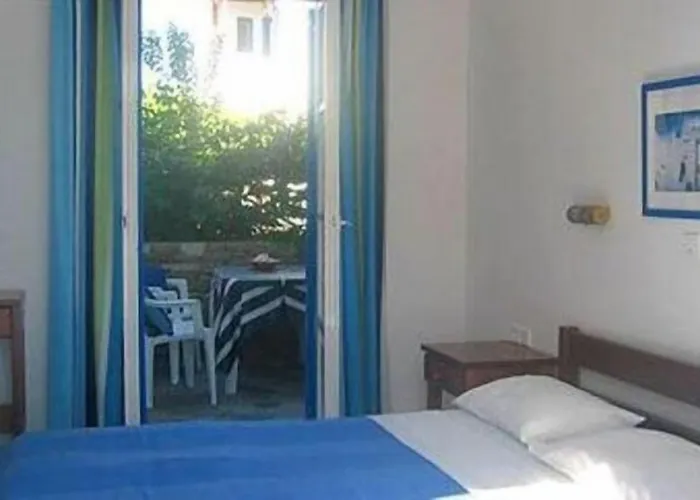 Galanis Place 3* 安迪帕罗斯岛